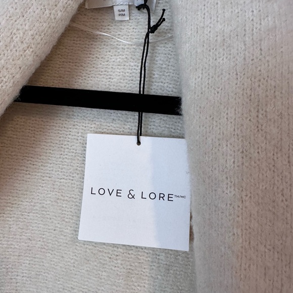 Love & Lore cardigan with tie - Picture 2 of 3